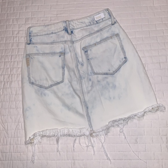 PAIGE Jean Skirt, Distressed Acid Washed Light Wash Denim, Raw Hem, Size 25 - Picture 5 of 15